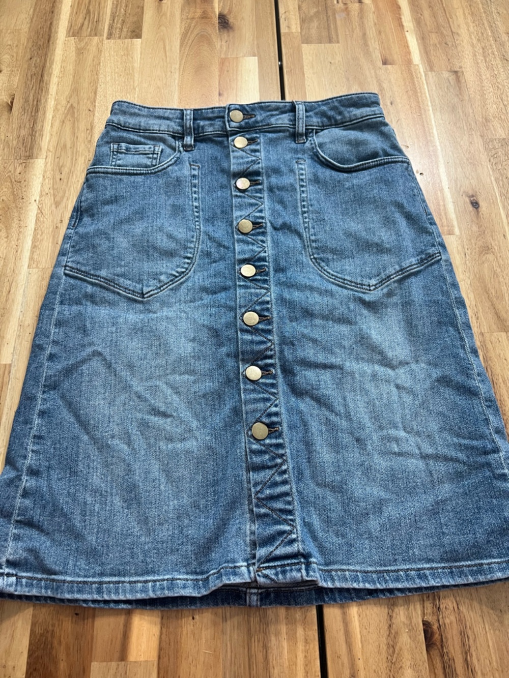 Kut from the Kloth Studded Denim Skirt Size 2 Blue Western Yoke Jean Skirt